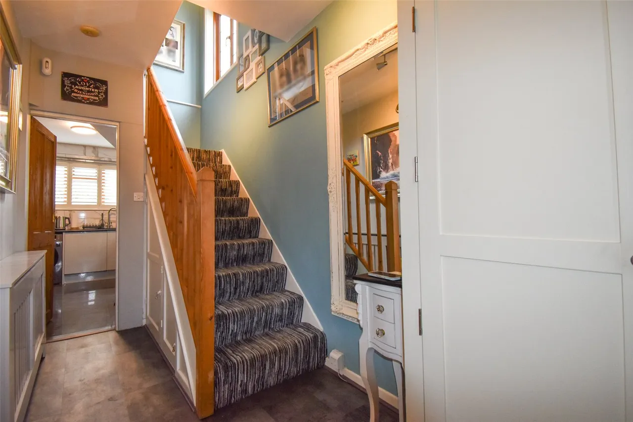 Ainger Close, Aldershot, Hampshire, GU12 4SS, photo 21