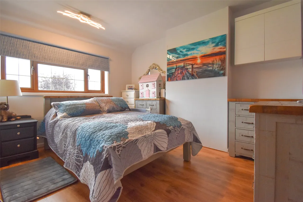 Ainger Close, Aldershot, Hampshire, GU12 4SS, photo 15