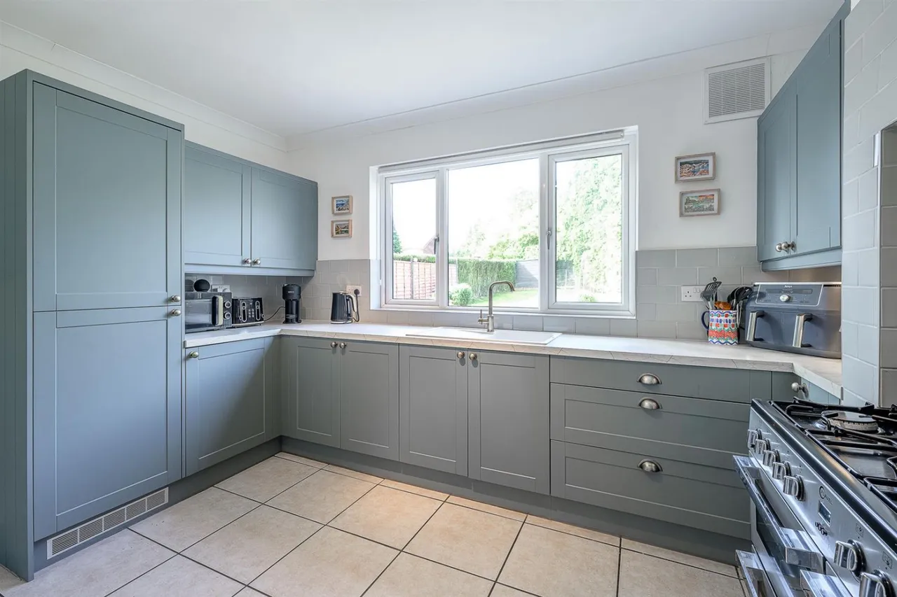 Siviters Lane, Rowley Regis, B65, photo 11