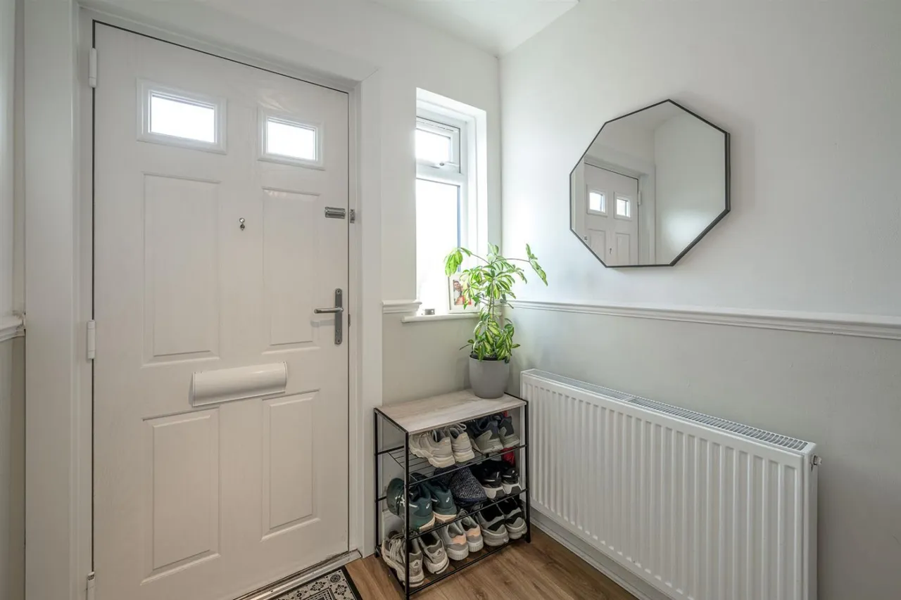 Siviters Lane, Rowley Regis, B65, photo 12
