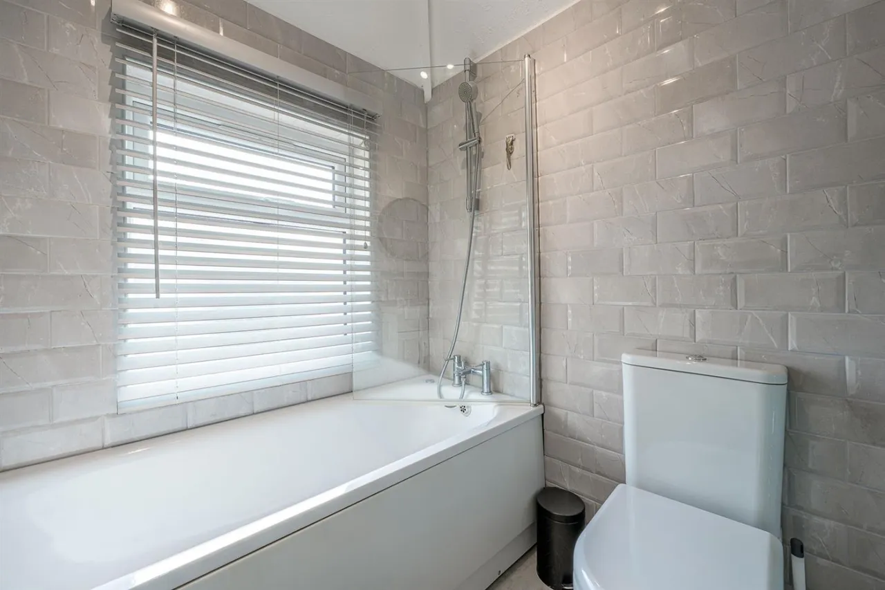 Siviters Lane, Rowley Regis, B65, photo 8