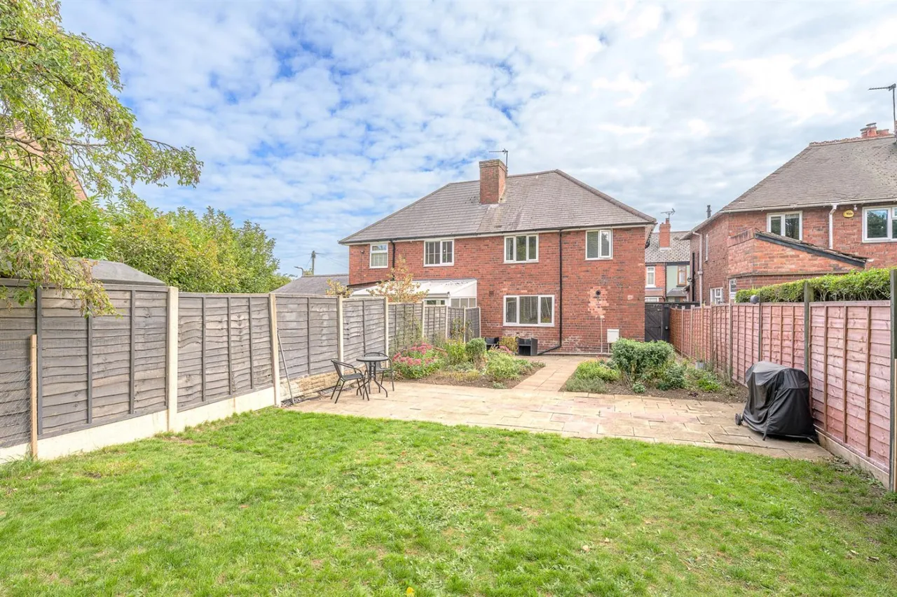 Siviters Lane, Rowley Regis, B65, photo 22