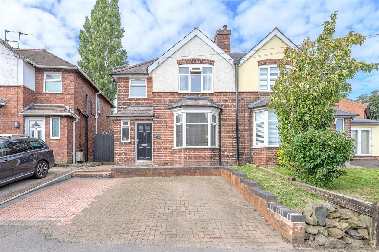 3 bed house for sale, Siviters Lane, Rowley Regis, B65