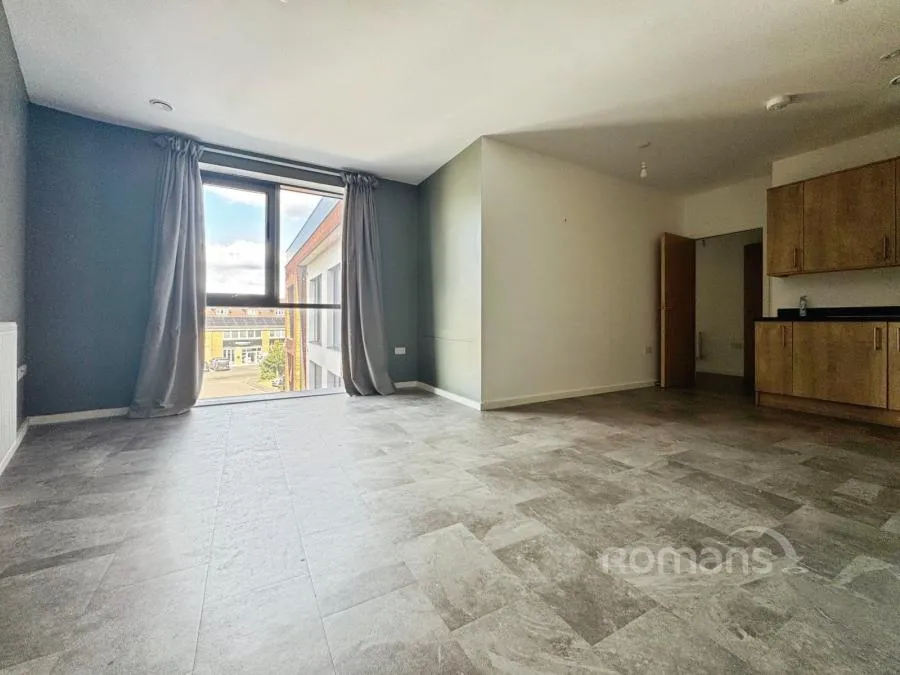 Wella Road, Basingstoke, RG22, photo 3