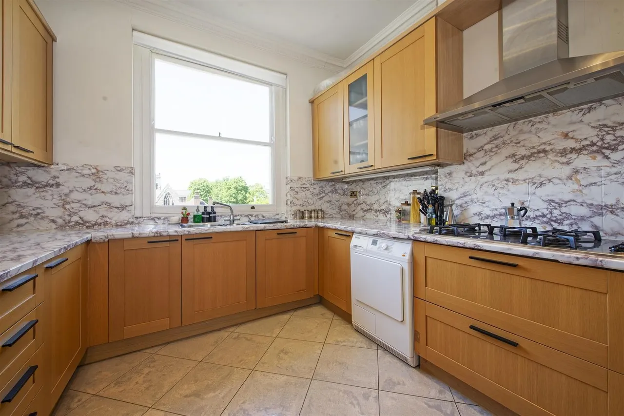 Belsize Square, London NW3 4HU, photo 9