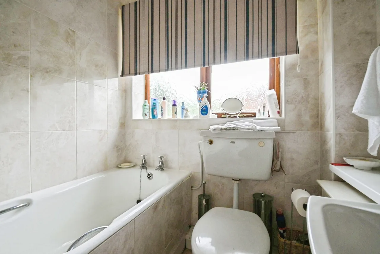 Kent Close, Worsley, Manchester, Greater Manchester, M28, photo 13