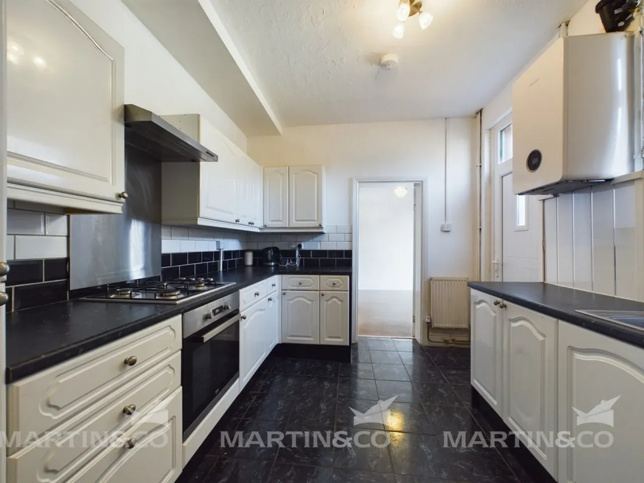 Watch House Lane, Bentley, photo 3