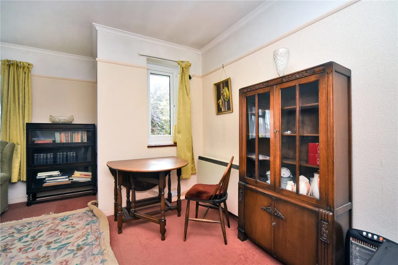 Yewlands Close, Banstead, Surrey, SM7, photo 4