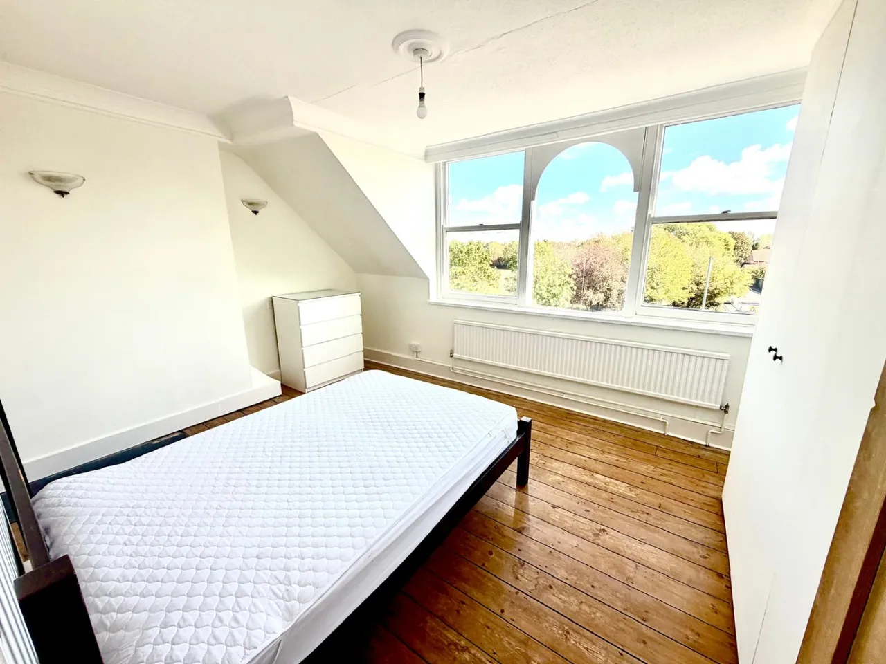 Manorcrofts Road, Surrey Egham, TW20, photo 14