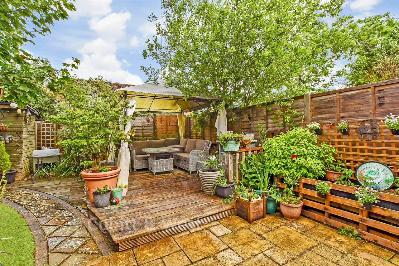 Singleton Road, Broadbridge Heath, RH12, photo 18