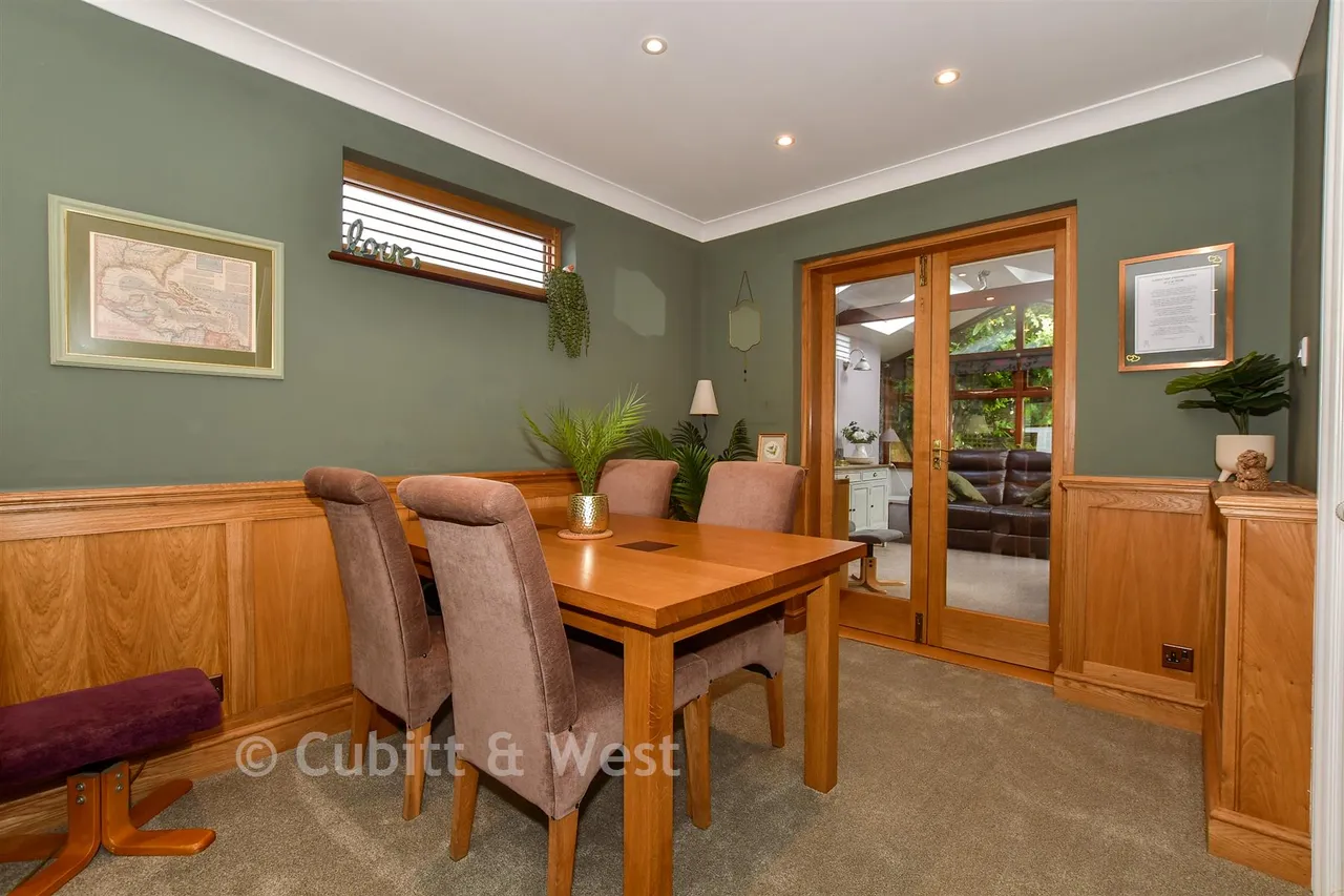 Singleton Road, Broadbridge Heath, RH12, photo 3