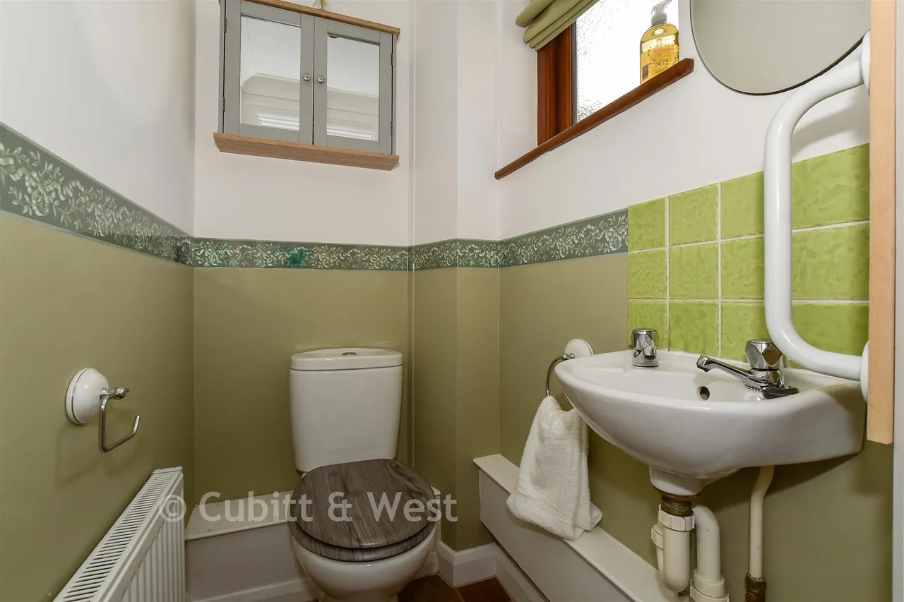 Singleton Road, Broadbridge Heath, RH12, photo 10
