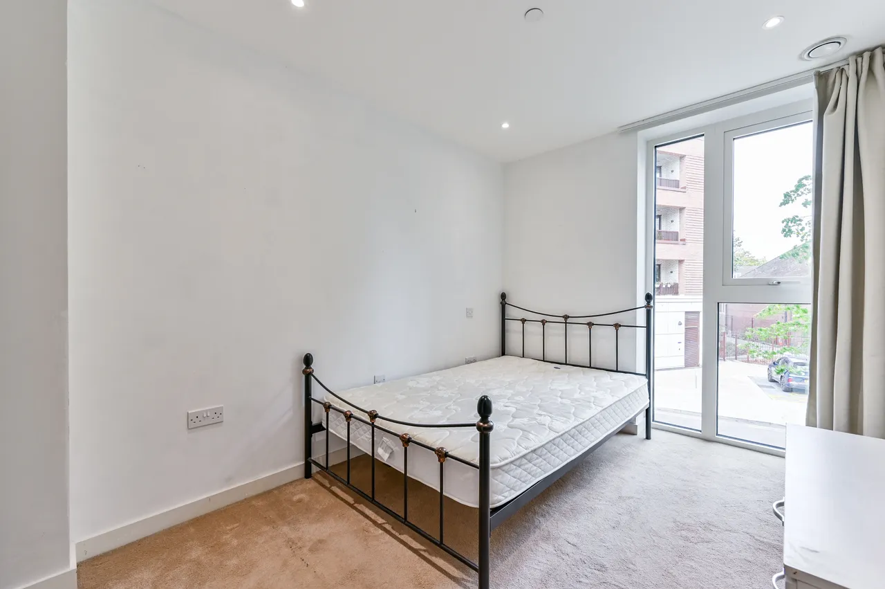 Flat 4, Sandpiper Building, 44 Newnton Close, London, photo 6