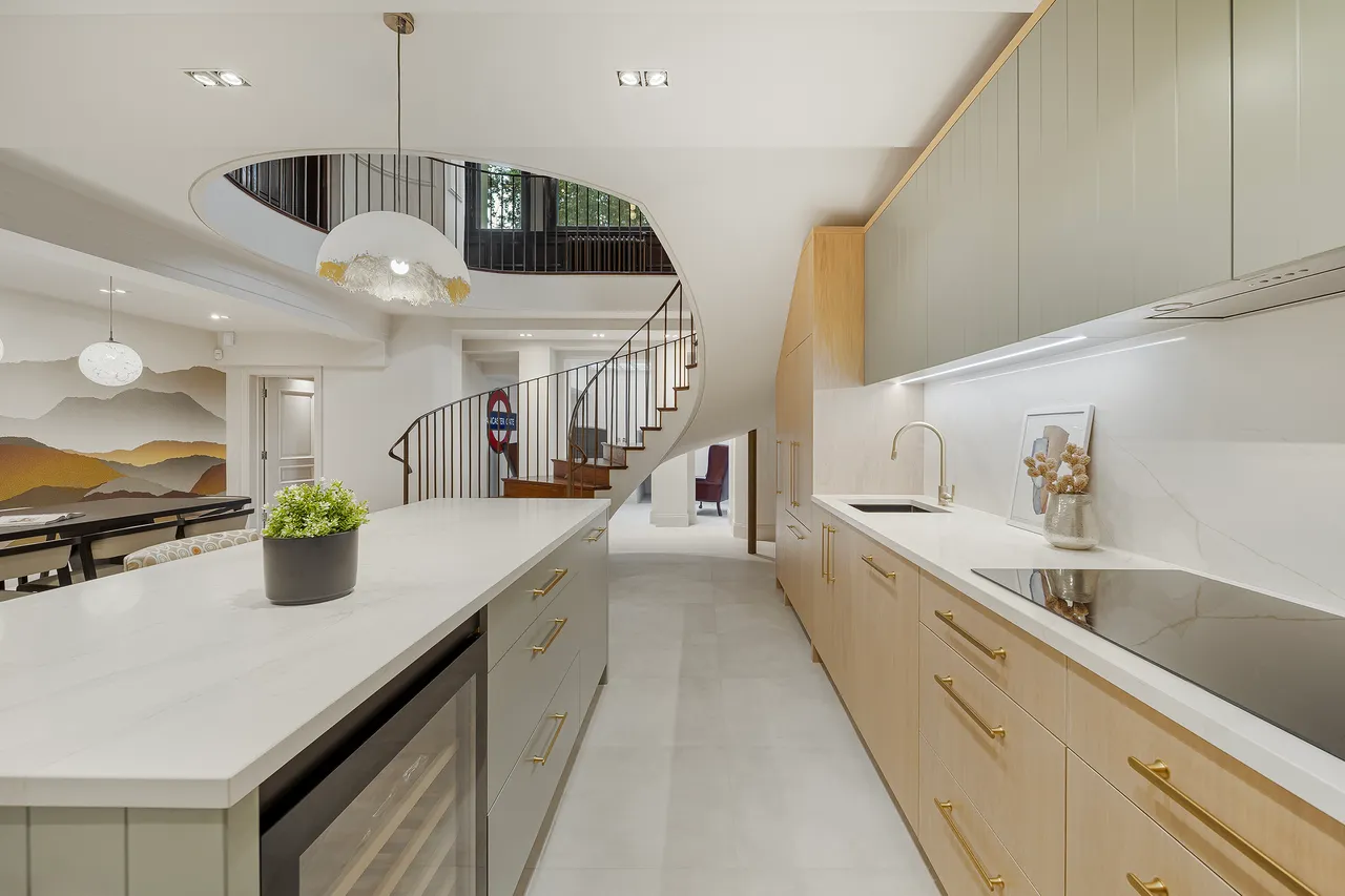 Bayswater Road, Hyde Park, W2, photo 22