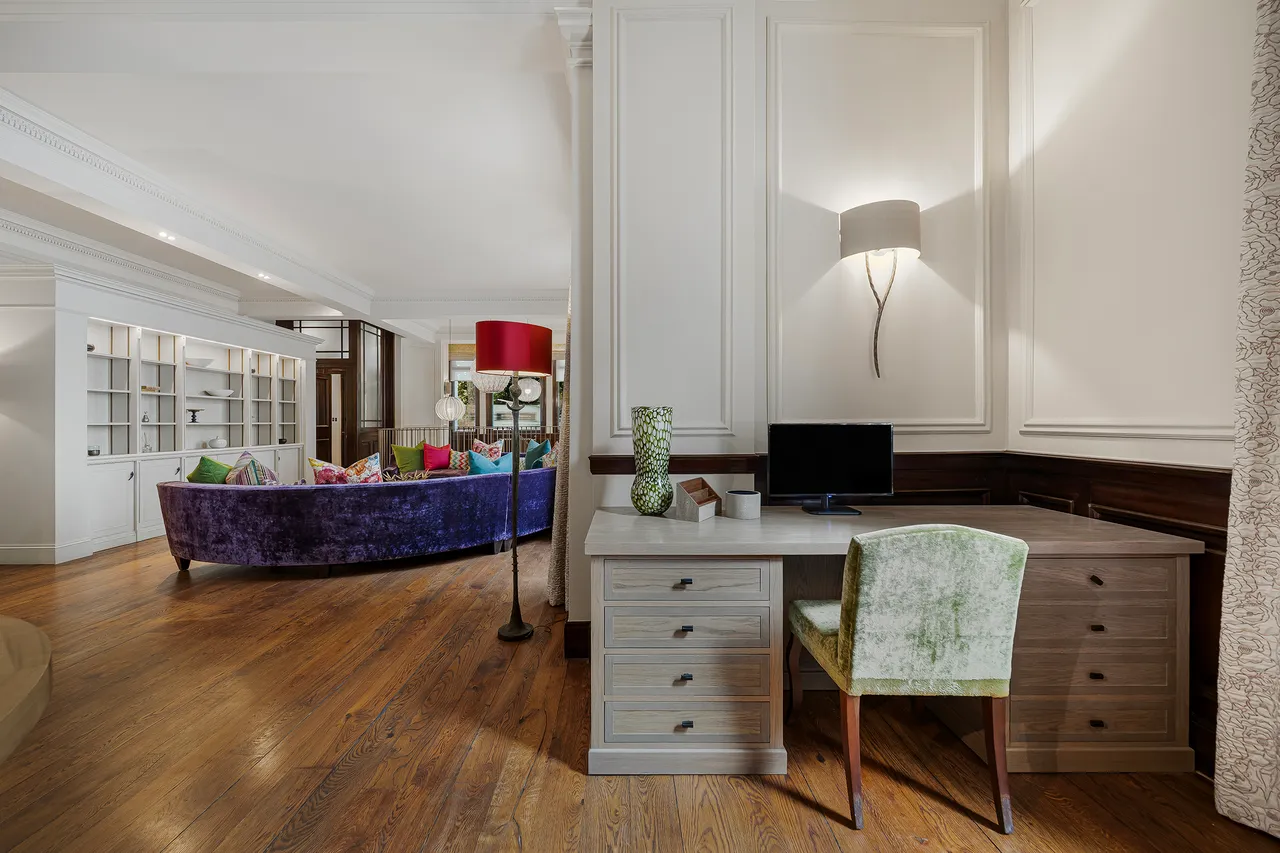 Bayswater Road, Hyde Park, W2, photo 20
