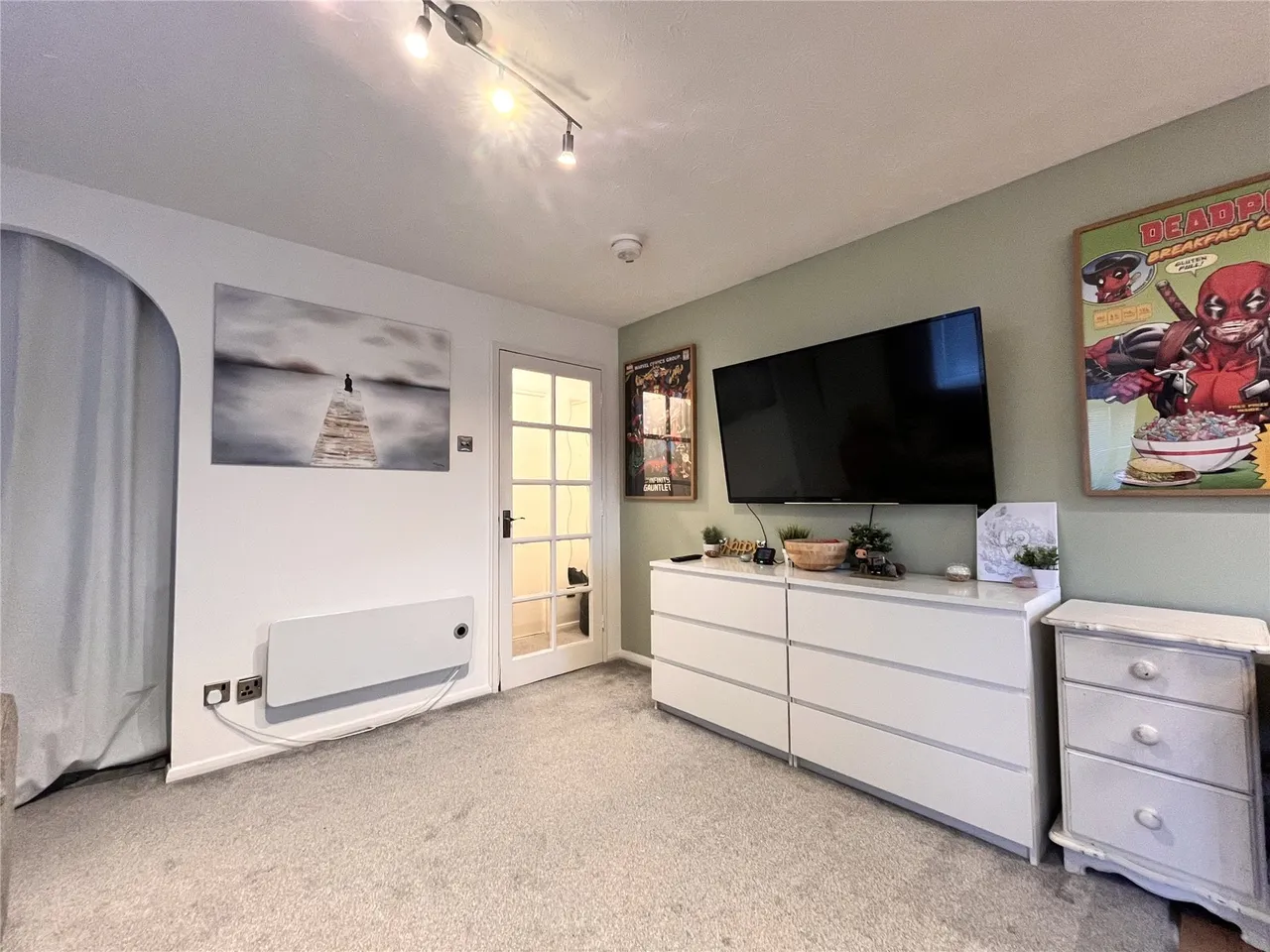 Redford Close, Feltham, TW13, photo 7