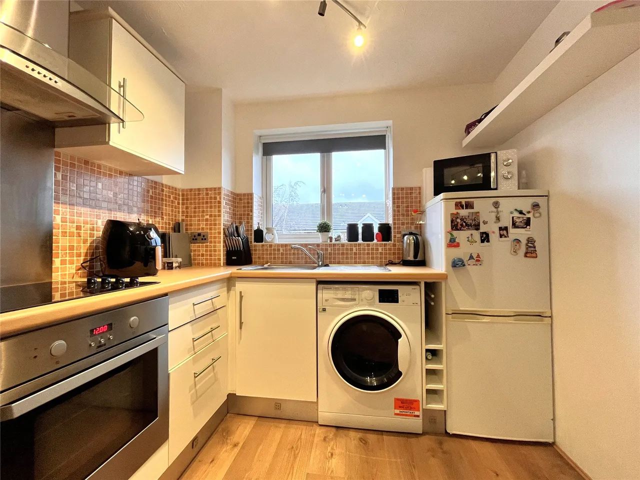 Redford Close, Feltham, TW13, photo 6