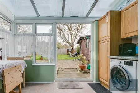 Woodmere Close, Croydon, photo 6