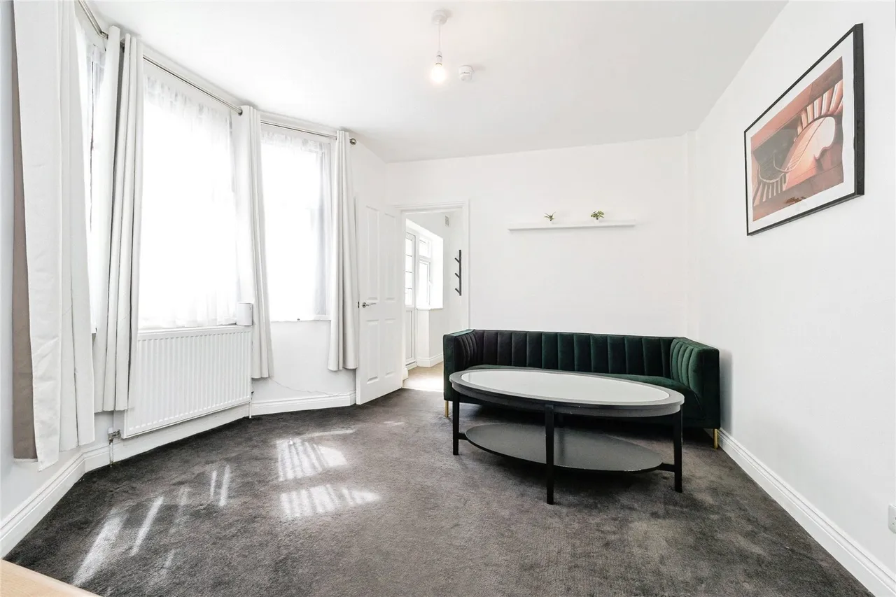 Clements Road, East Ham, London, E6, photo 9