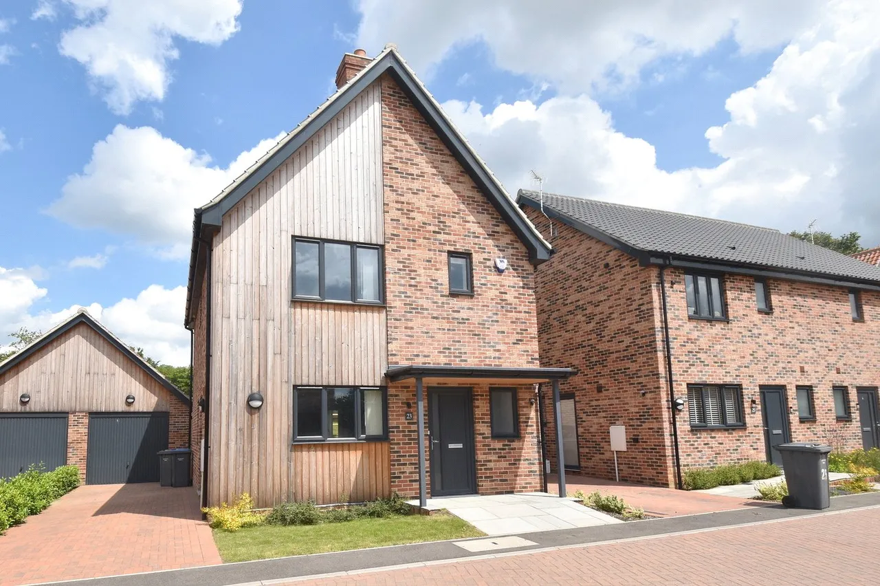 St. Peters Close, Charsfield, IP13, photo 2