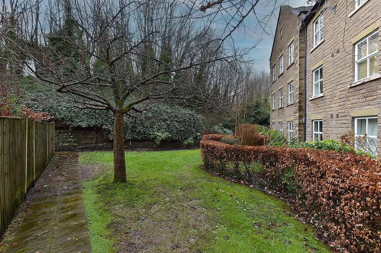 Oakleigh House, Hamson Drive, Bollington, photo 10