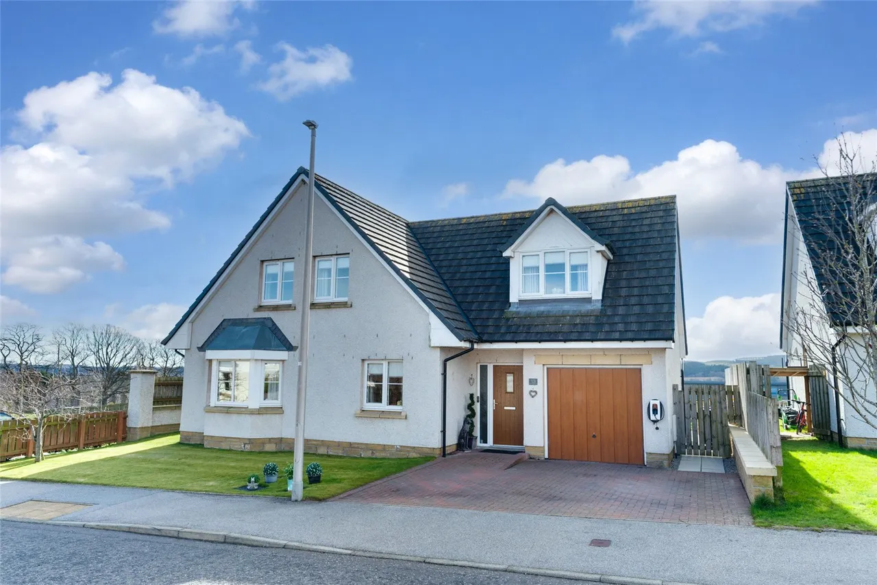 4 bed house for sale, James Gregory Road, Drumoak, AB31