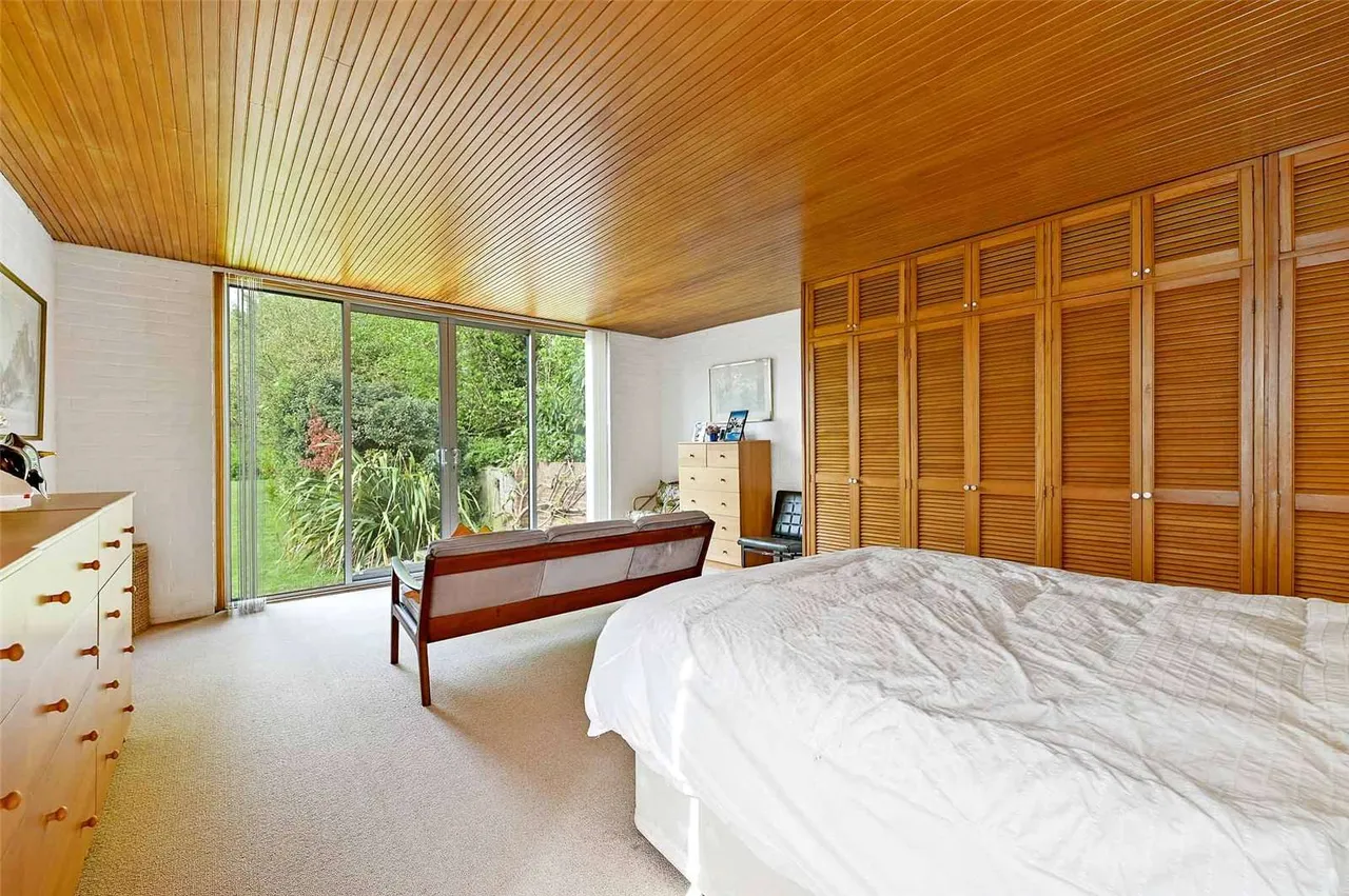 Slough Road, Datchet, SL3, photo 4
