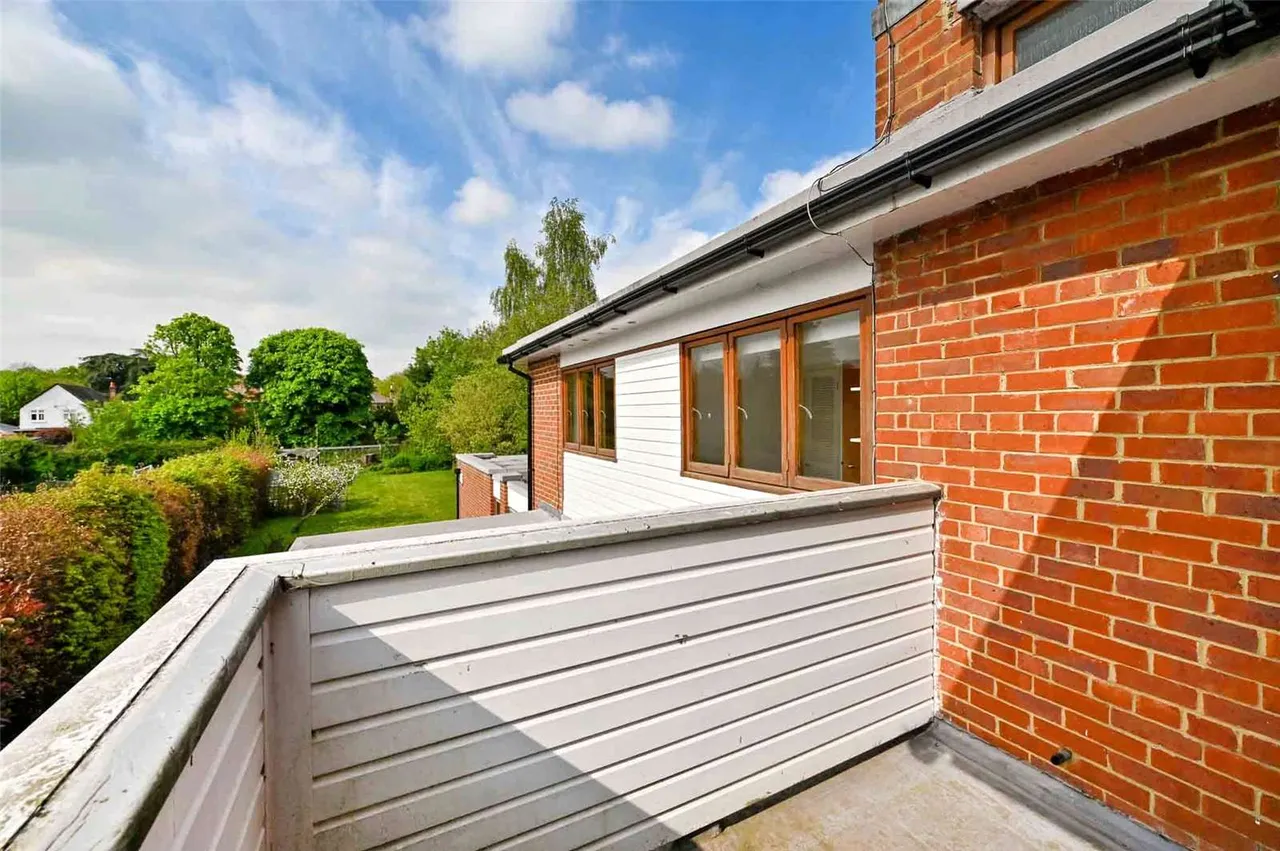Slough Road, Datchet, SL3, photo 14