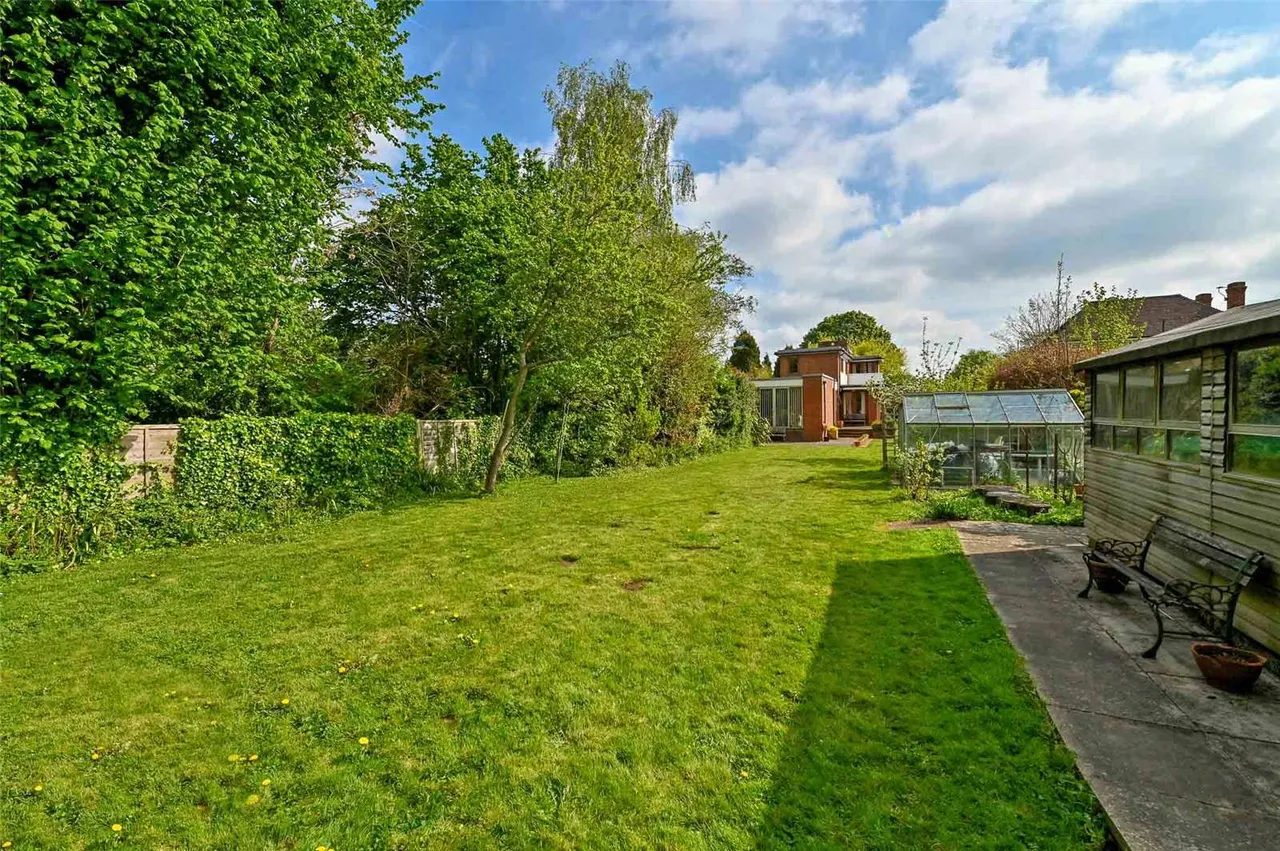Slough Road, Datchet, SL3, photo 18