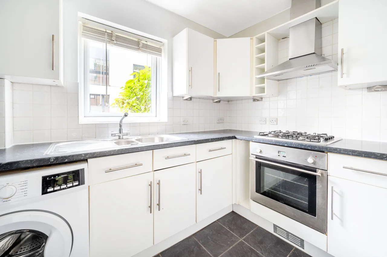 3 Aldous Court, 1-3 Clifton Road, Kingston upon Thames, photo 6