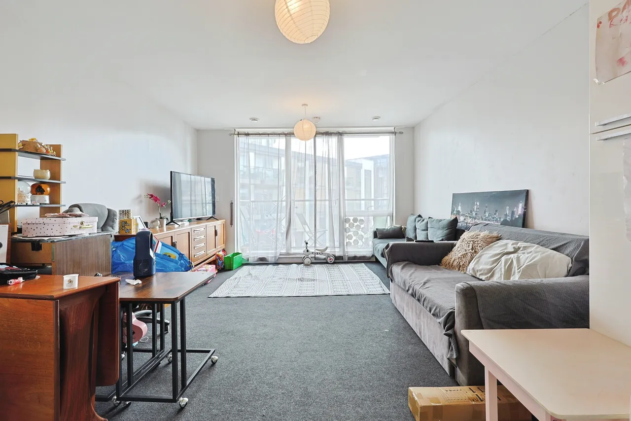 Ealing Road, Brentford, photo 5