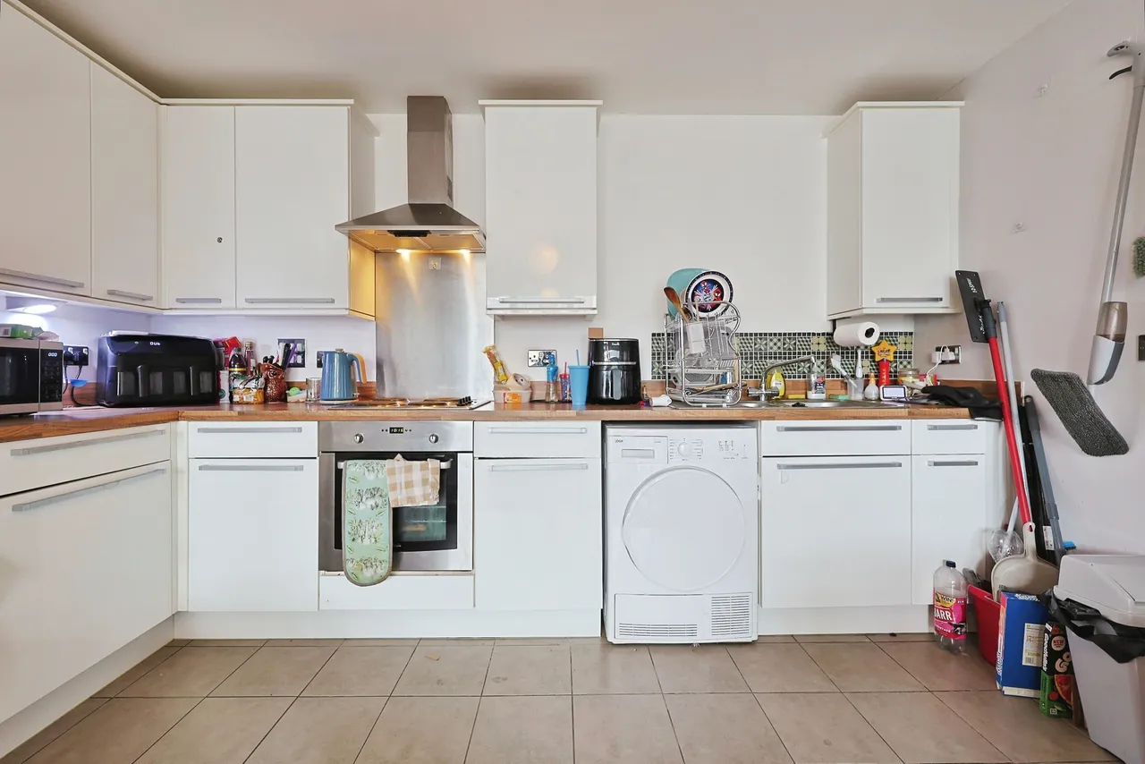 2 bed flat for sale — Ealing Road, Brentford
