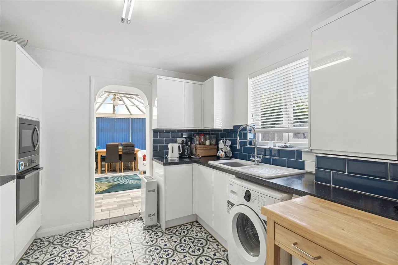 Laburnum Avenue, Wickford, SS12, photo 7