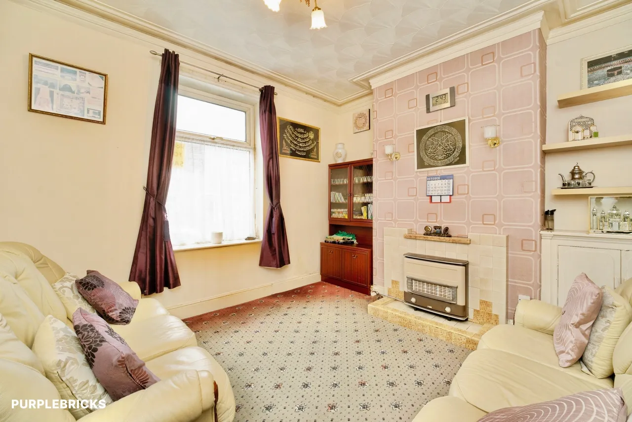 Carlisle Place, Bradford, BD8, photo 3