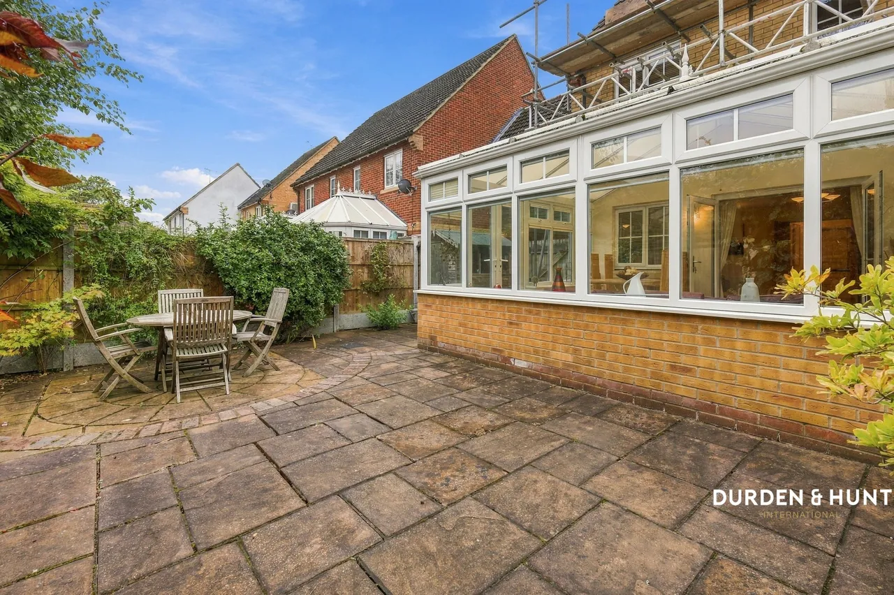 Retreat Way, Chigwell, IG7, photo 19