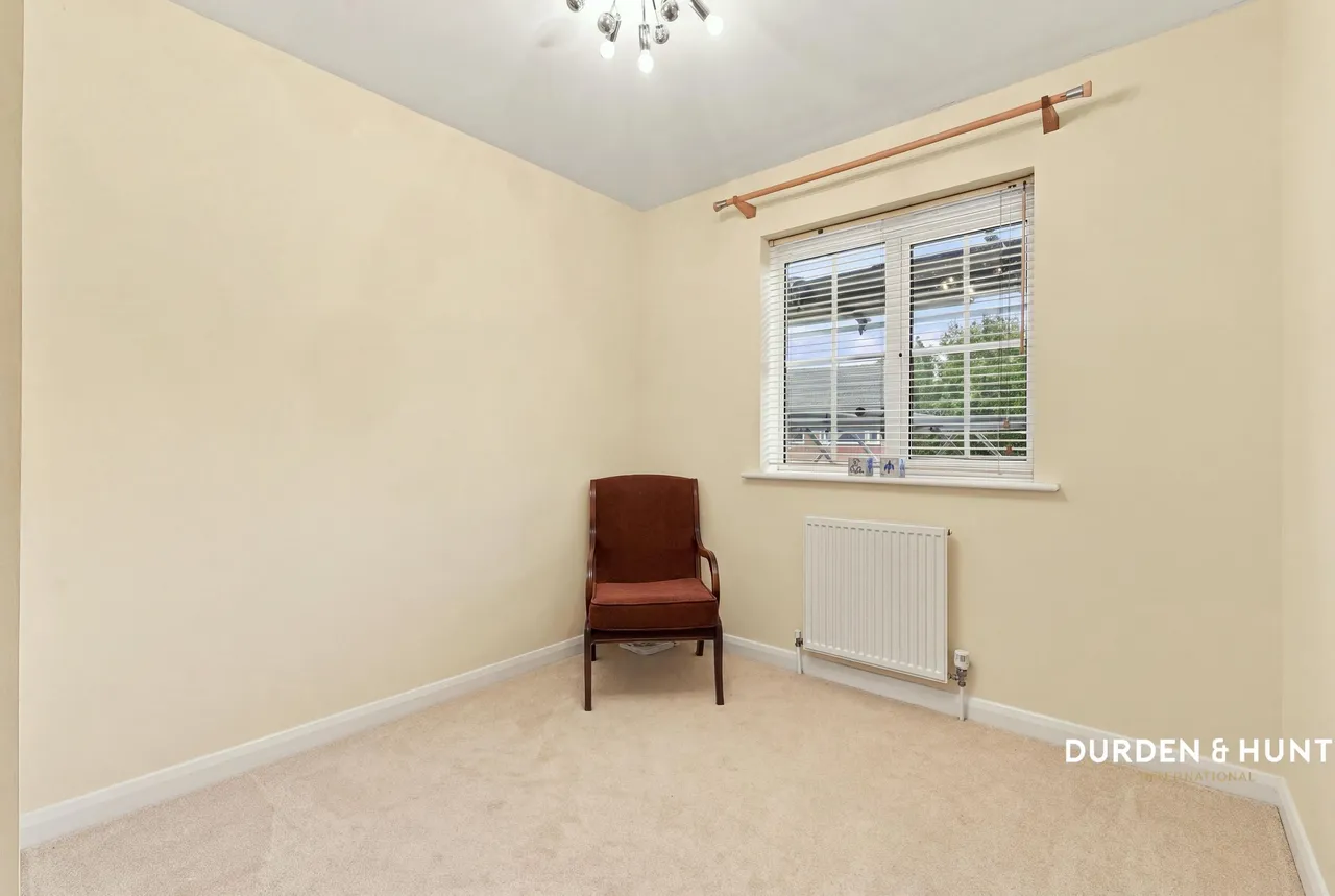Retreat Way, Chigwell, IG7, photo 15