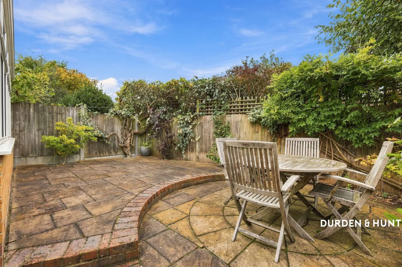 Retreat Way, Chigwell, IG7, photo 18