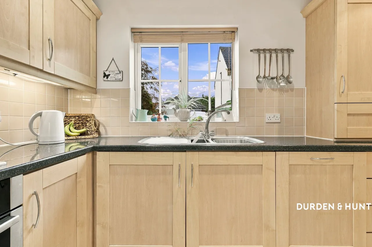 Retreat Way, Chigwell, IG7, photo 7