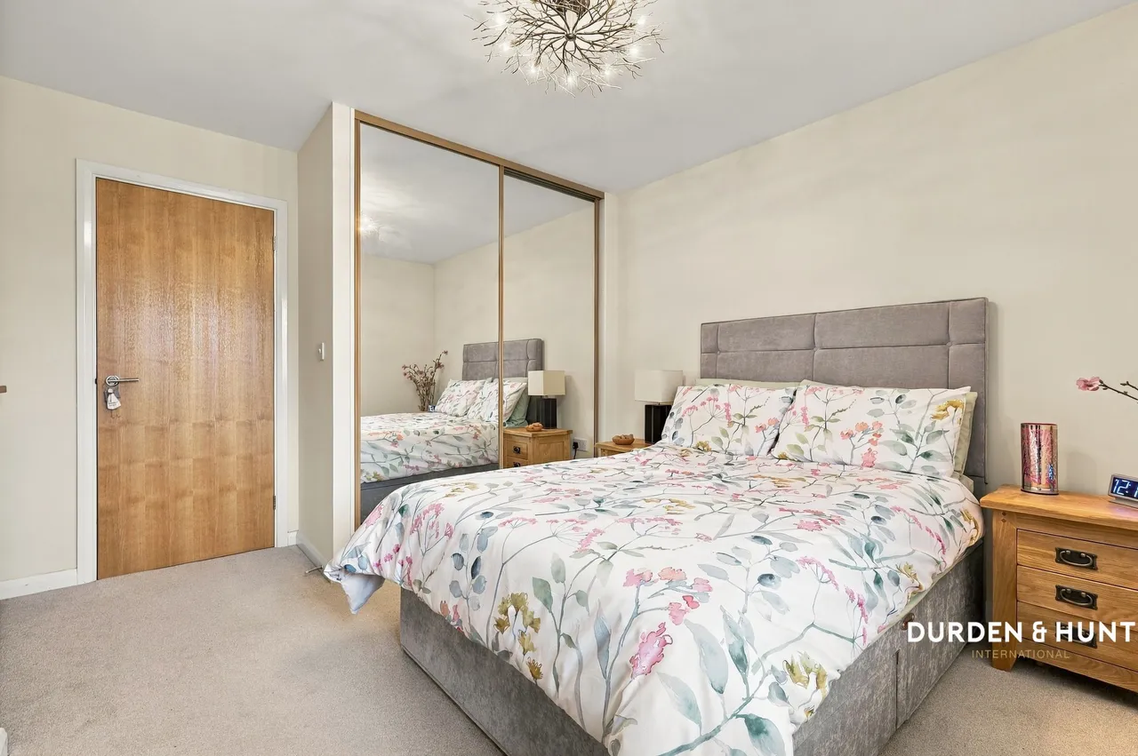 Retreat Way, Chigwell, IG7, photo 11