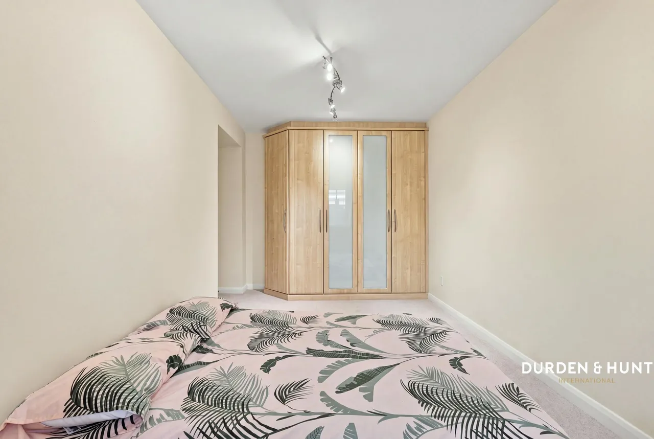 Retreat Way, Chigwell, IG7, photo 14