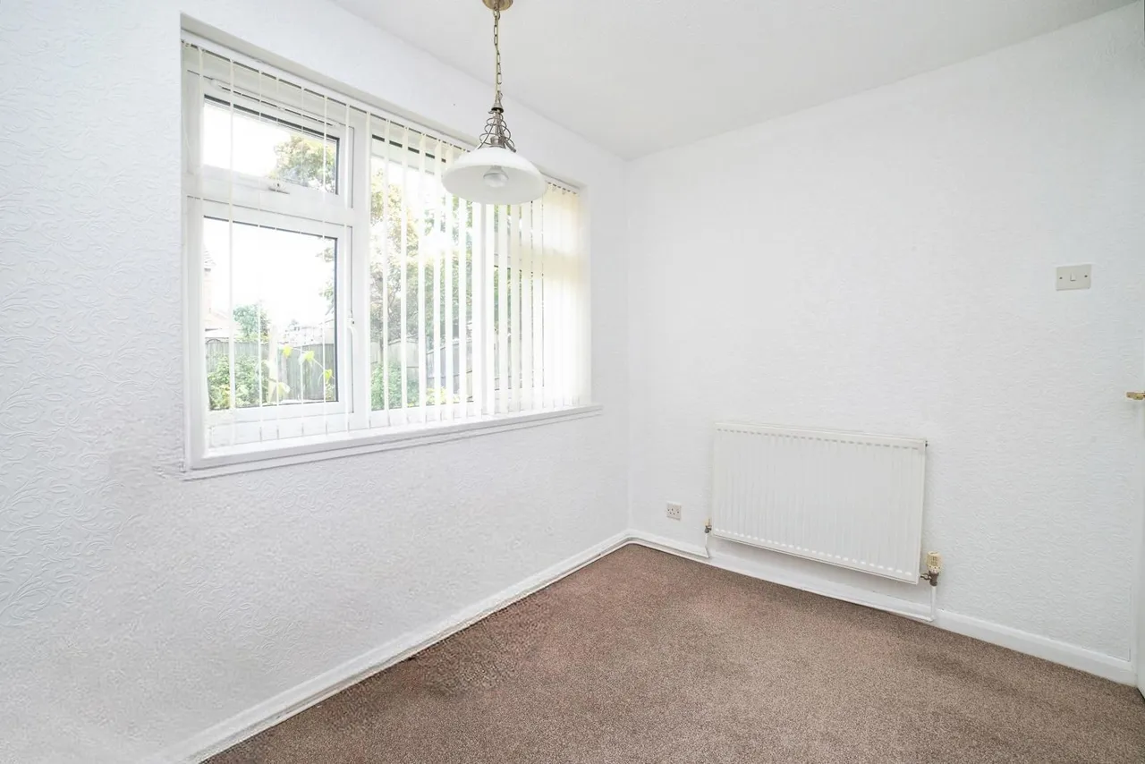 Lamond Close, Mansfield, Nottinghamshire, NG19, photo 18