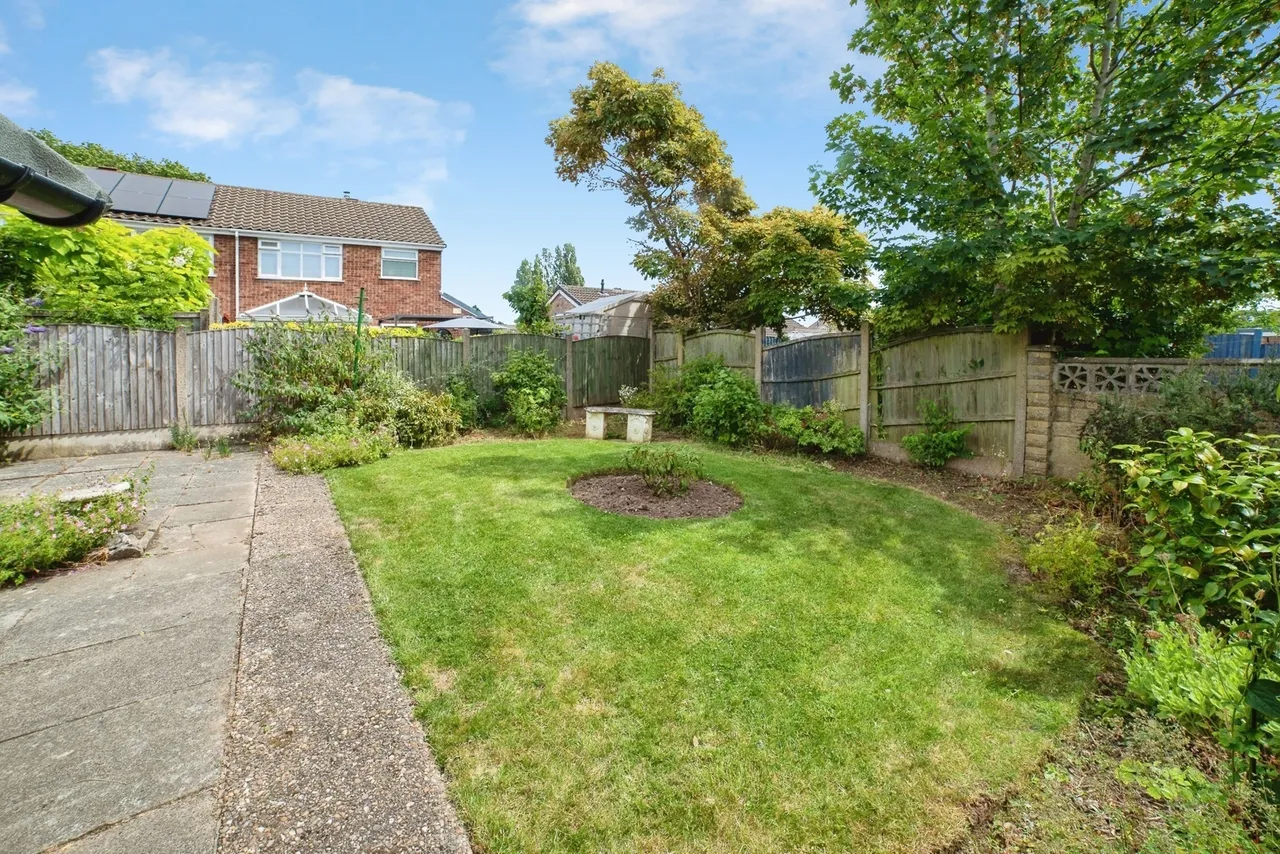 Lamond Close, Mansfield, Nottinghamshire, NG19, photo 20