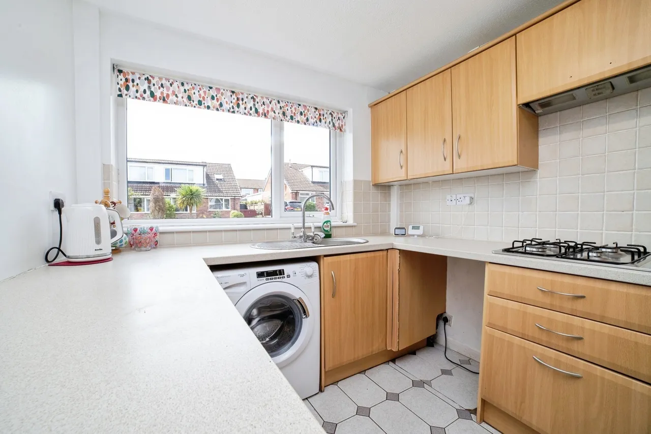 Lamond Close, Mansfield, Nottinghamshire, NG19, photo 9