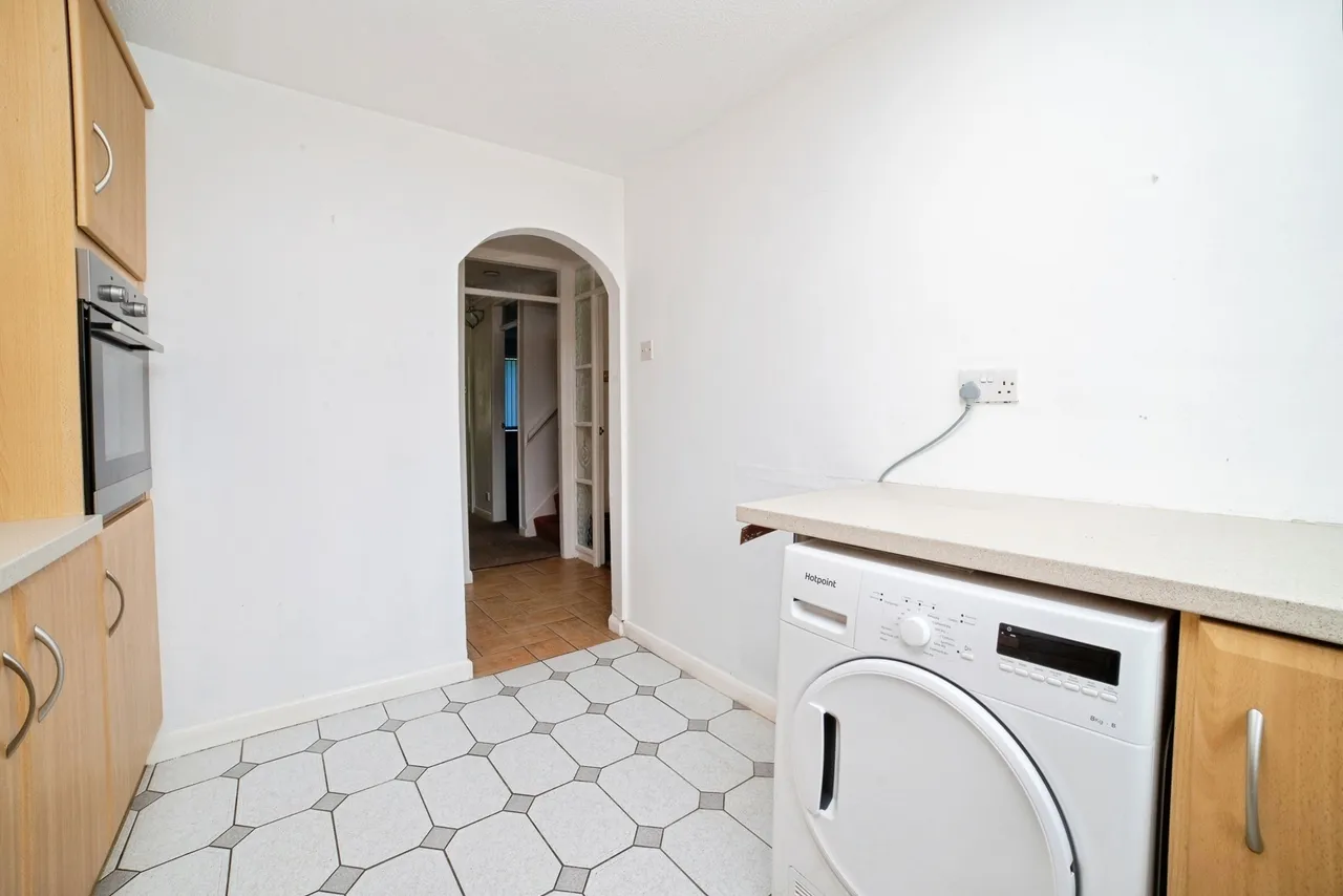 Lamond Close, Mansfield, Nottinghamshire, NG19, photo 11