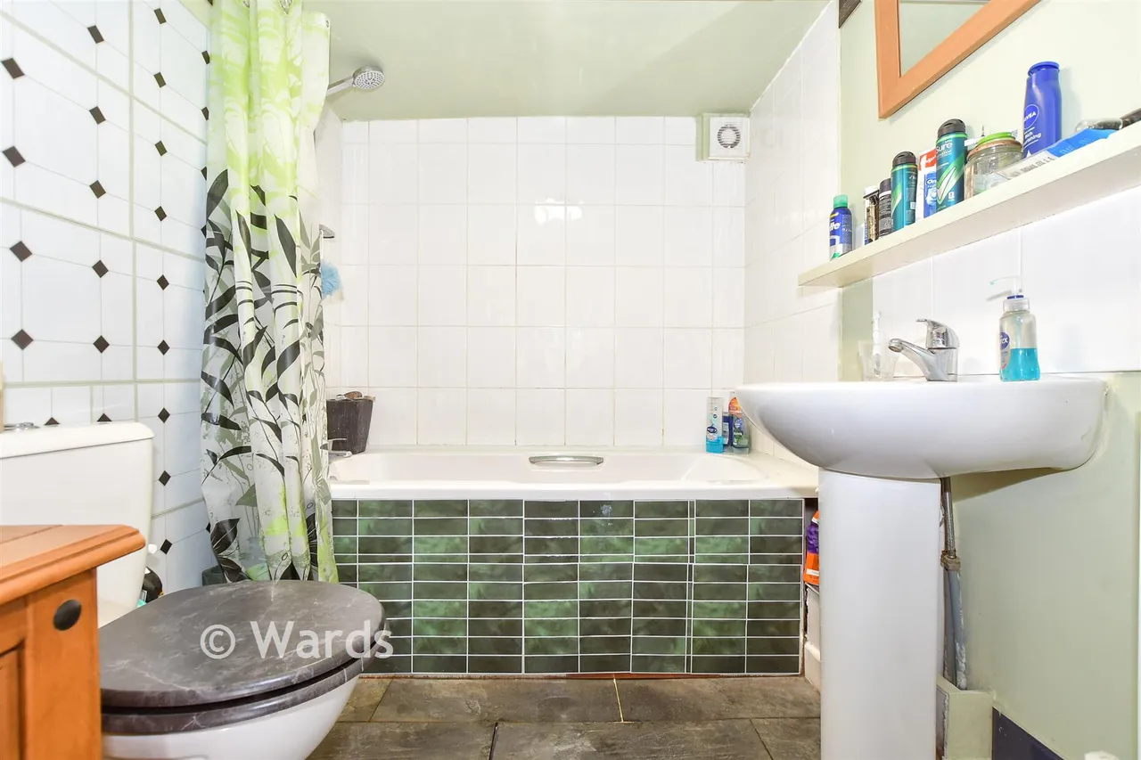 Risborough Lane, Folkestone, CT19, photo 11