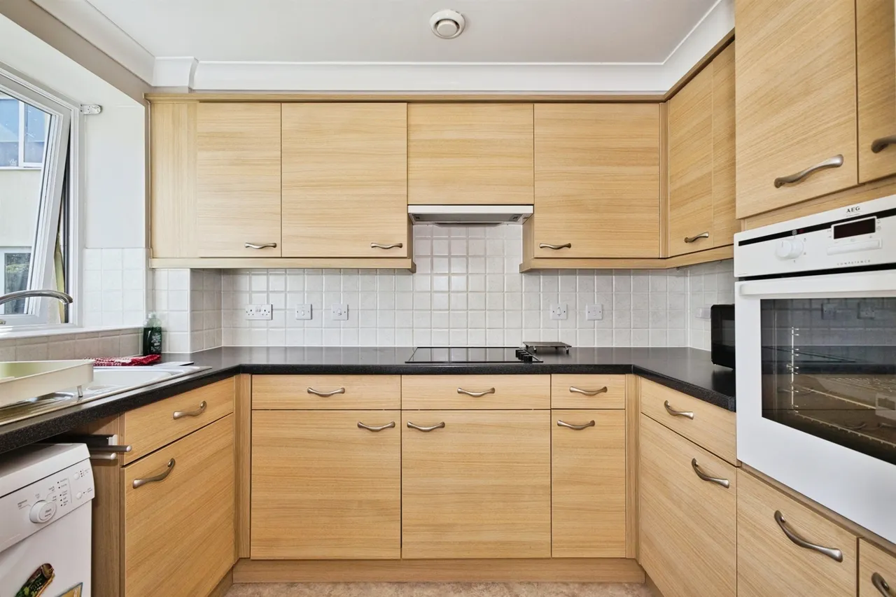 Somerton Road, Street, photo 9