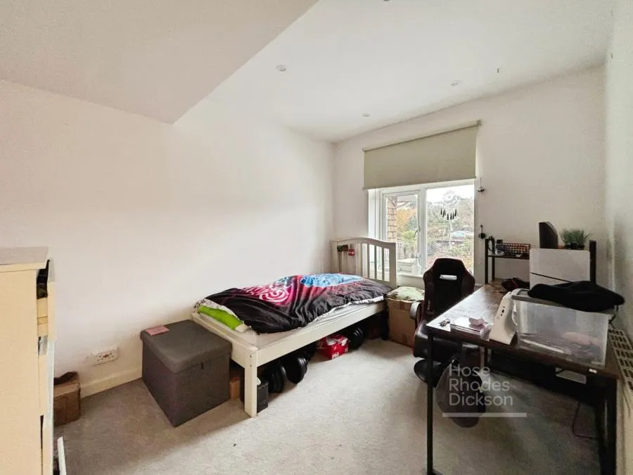 Mayfield Drive, Newport, PO30, photo 7