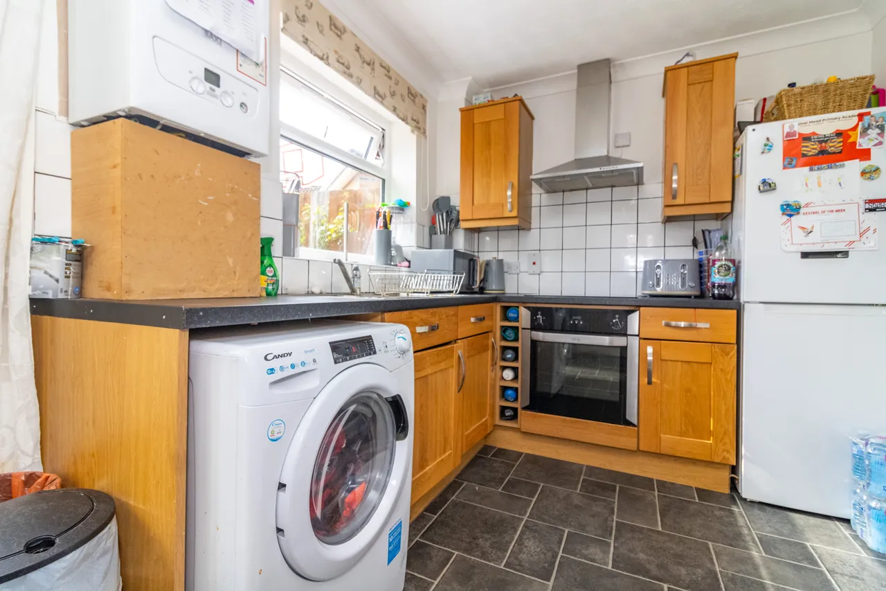 Hollowtree Road, Hamilton, Leicester, Leicester, LE5 1TH, photo 6