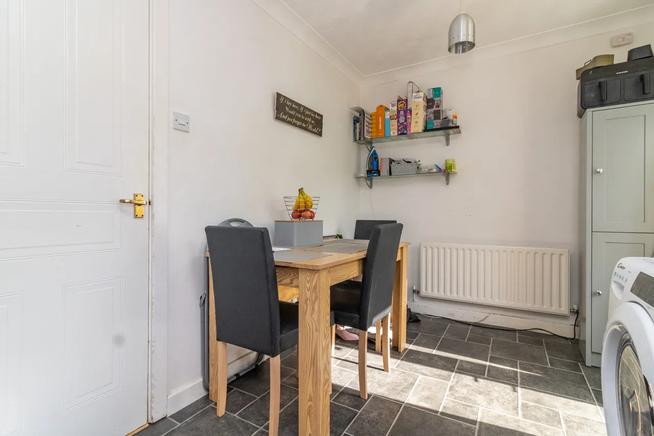 Hollowtree Road, Hamilton, Leicester, Leicester, LE5 1TH, photo 4