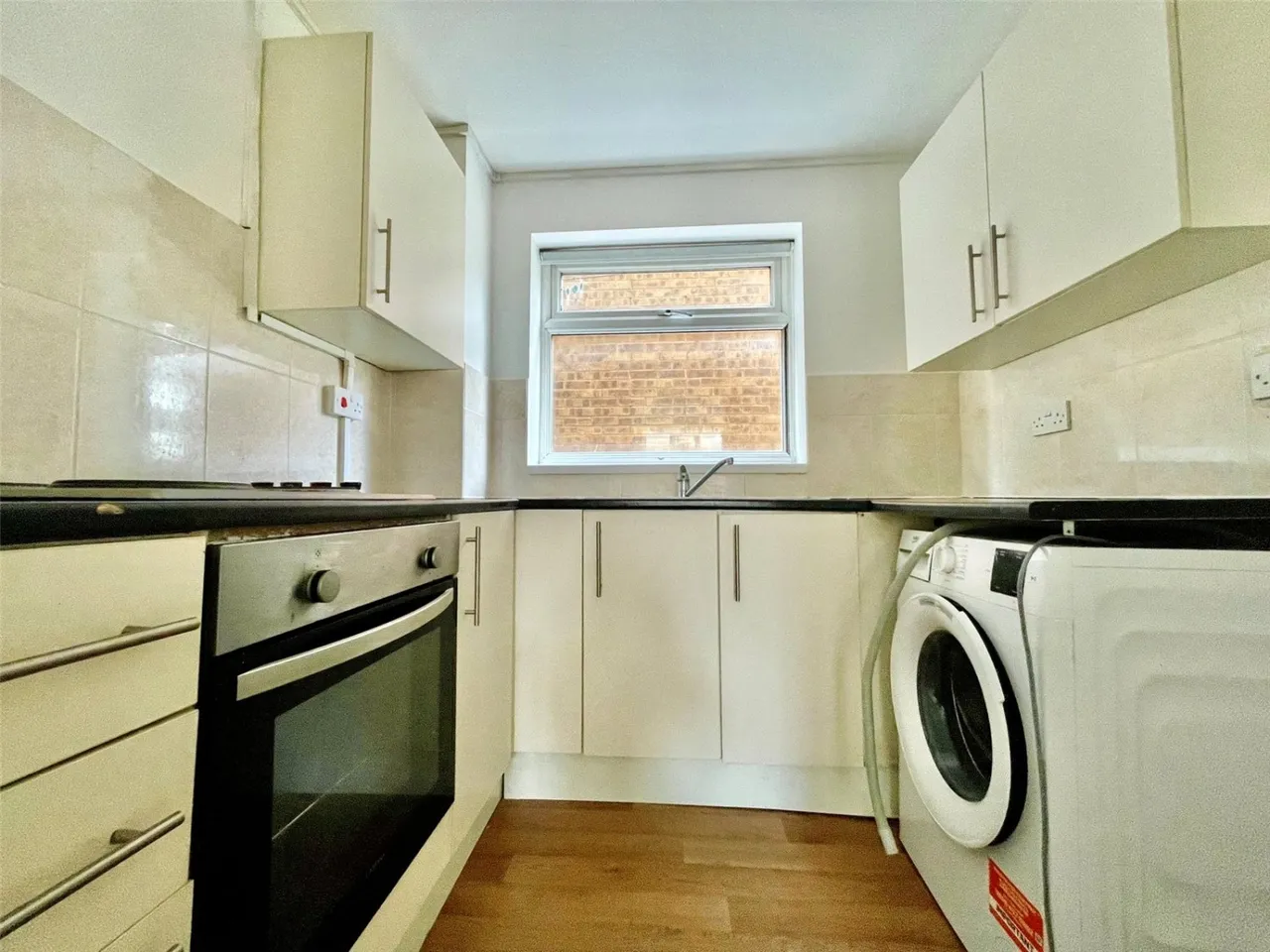 Cook Square, Erith, DA8, photo 5